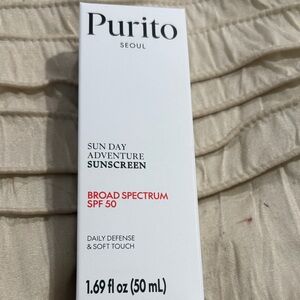 Sun Day Adventure Sunscreen - White